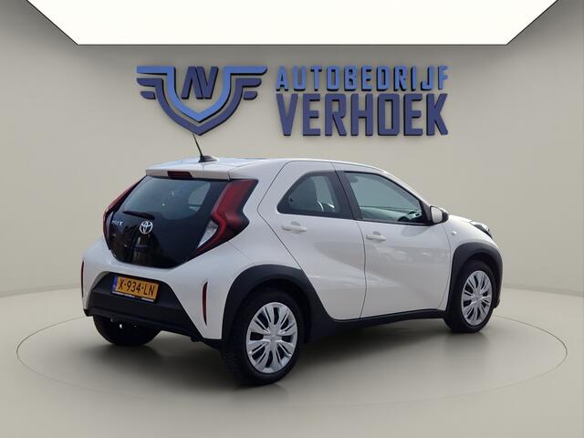 Toyota AYGO X 1.0 VVT-i MT Play NL Auto - All Season Banden - Carplay