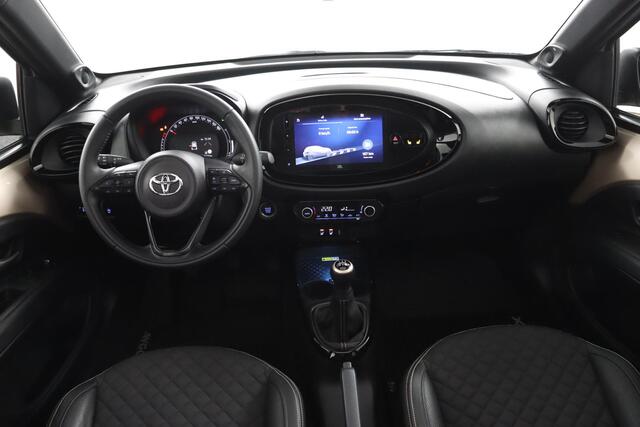 Toyota AYGO X 1.0 VVT-i MT Premium | Cabrio Dak | JBL Audio | Parkeersensoren | Stoelverwarming | Parkeercamera |