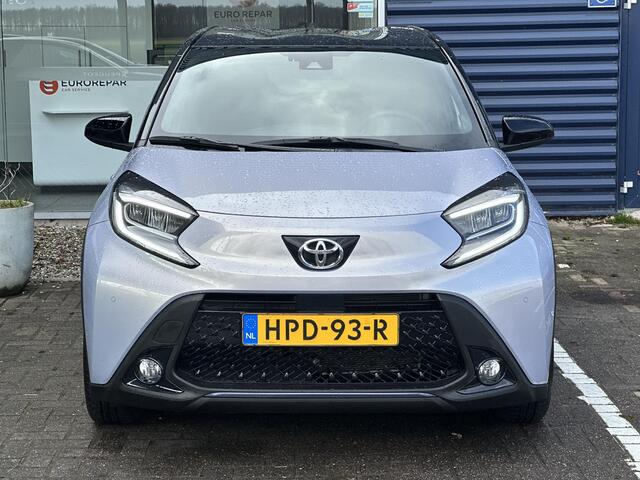 Toyota AYGO X 1.0 VVT-i MT JBL | Apple Carplay/Android Auto | Stoelverwarming | Parkeercamera/-sensoren | Climate Control | Draadloze telefoonlader | Keyless Entry/Start | Adaptive Cruise Control | DAB | Weinig kilometers!! |