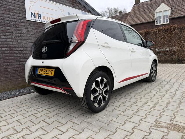Toyota AYGO 1.0 VVT-i x-clusiv Lederen bekleding, camera, APK