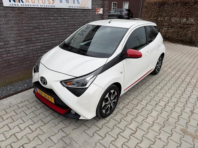 Toyota AYGO 1.0 VVT-i x-clusiv Lederen bekleding, camera, APK
