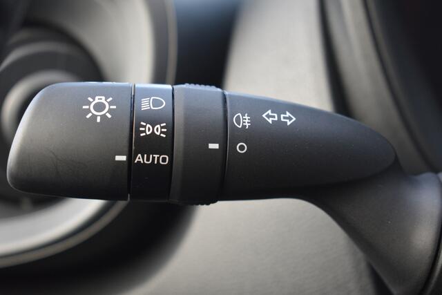 Toyota AYGO X 1.0 VVT-i MT Play 72 pk | Adaptive Cruise Control | Achteruitrijcamera | Handmatige Airco | Demonstratieauto, wordt mee gereden