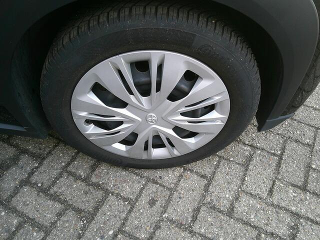 Toyota AYGO X 1.0 VVT-i MT Play