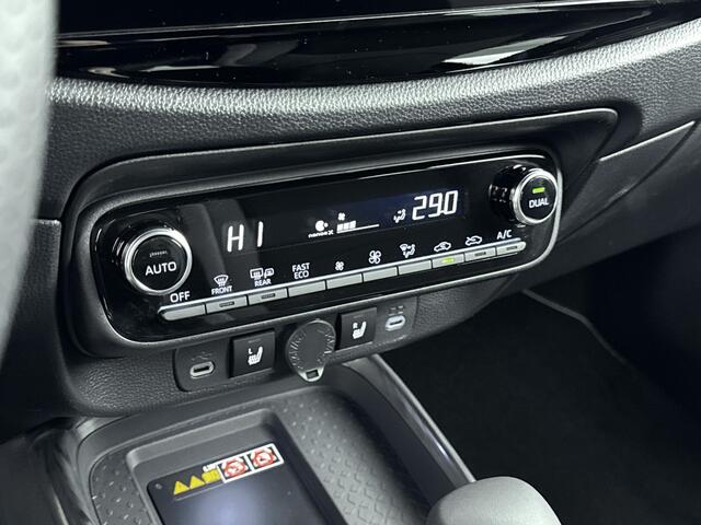 Toyota AYGO X Hybrid 115 GR Sport | Apple Carplay & Android Auto | Parkeercamera | * | Direct leverbaar |