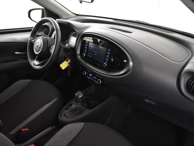Toyota AYGO X 1.0 VVT-i S-CVT first | Adapt. cruise | Carplay | LMV |