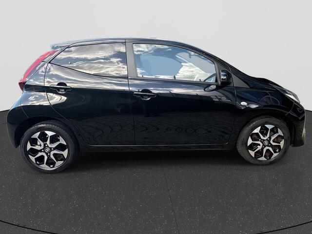 Toyota AYGO 1.0 VVT-i x-joy | LM | Privacy glas | Climate control |Apple Carplay