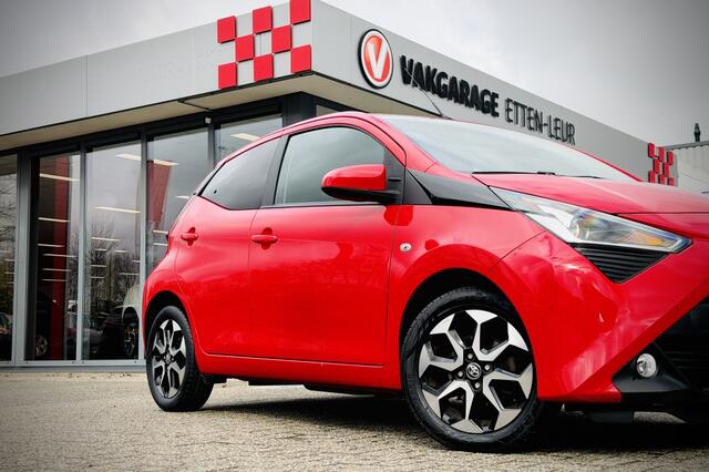 Toyota AYGO 1.0 VVT-i x-first | CAMERA | CARPLAY + ANDROID