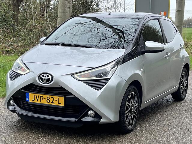 Toyota AYGO 1.0 VVT-i x-play