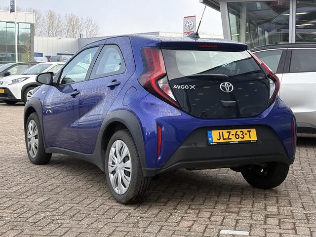 Toyota AYGO X 1.0 VVT-i MT Play