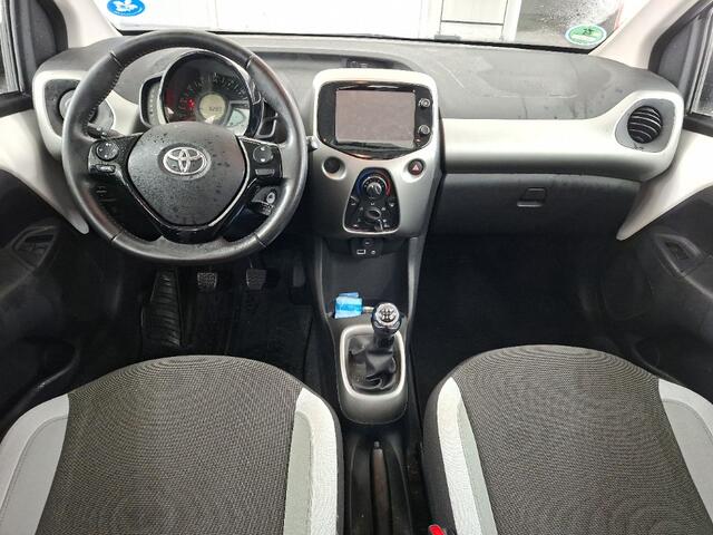 Toyota AYGO 1.0 VVT-i x-Wave CabrioTop! Camera! Navi! PAAS Show t/m 1e+2e PaasDag!