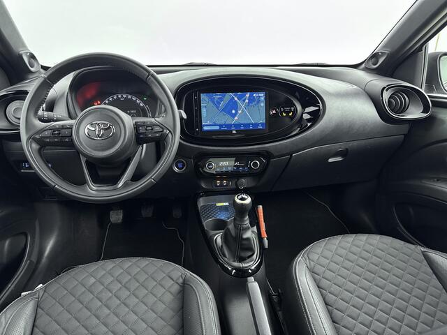 Toyota AYGO X 1.0 VVT-i MT Premium | Fietsendragerbeugel | Stoelverwarming | Leder |