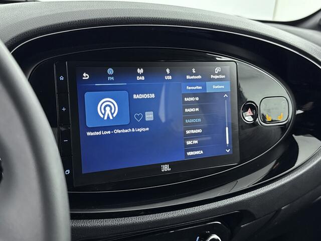 Toyota AYGO X 1.0 VVT-i MT Premium | Fietsendragerbeugel | Stoelverwarming | Leder |