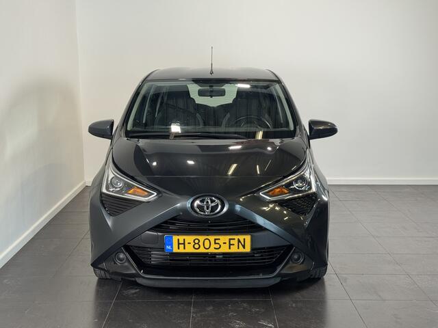 Toyota AYGO 1.0 VVT-i x-play limited | Achteruitrijcamera | Apple Carplay |