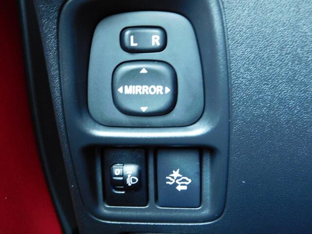 Toyota AYGO 1.0 VVT-i x-play | LM-Velgen