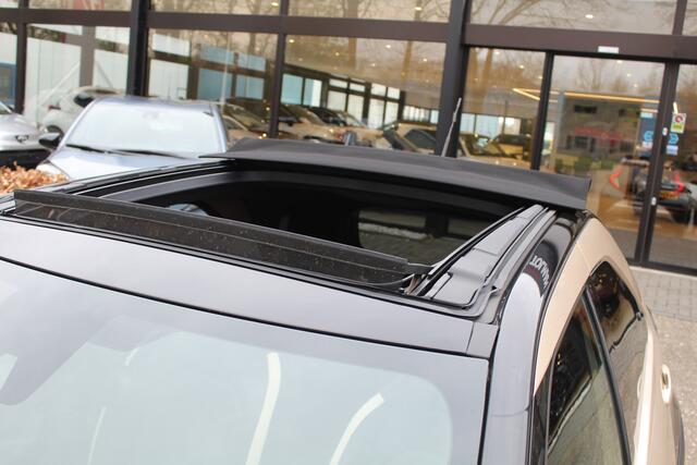 Toyota AYGO X 1.0 VVT-i MT Premium Cabrio 2e Paasdag open van 10:00 - 15:00 | Rijklaar | Stoelverwarming | Keyless | Parkeersens. v+a | Camera | Navi | Apple/Android | LED