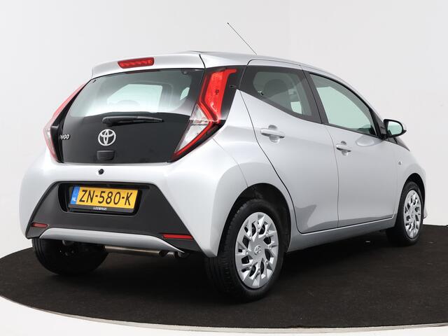 Toyota AYGO 1.0 VVT-i x-play limited