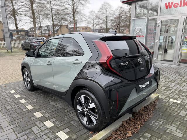 Toyota AYGO X Hybrid 115 Pulse Apple/Android, Draadloze telefoonlader, Achteruitrijcamera
