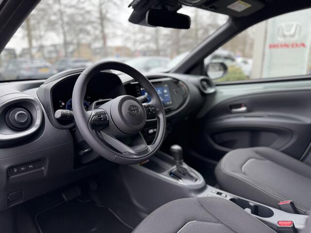 Toyota AYGO X Hybrid 115 Pulse Apple/Android, Draadloze telefoonlader, Achteruitrijcamera
