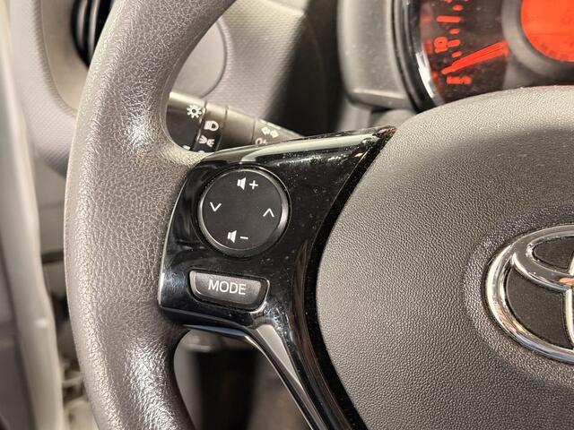 Toyota AYGO 1.0 VVT-i x-fun | Lichtmetalen velgen |