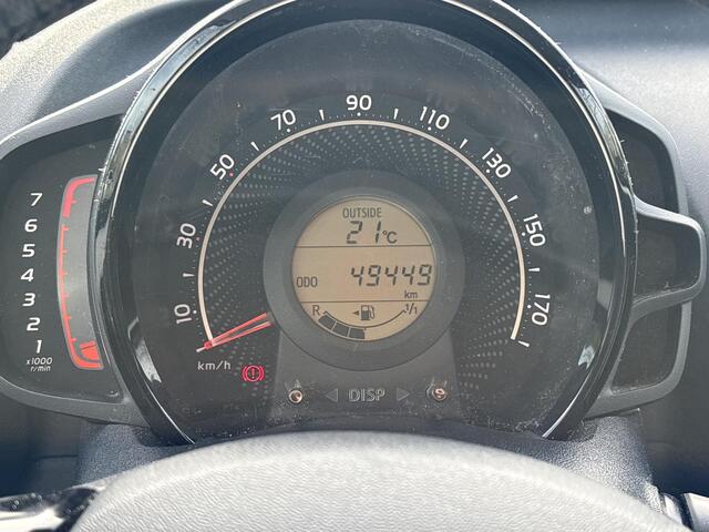 Toyota AYGO 1.0 VVT-i x-play **APPLE CARPLAY/ BEGRENZER/ TOERENTELLER**