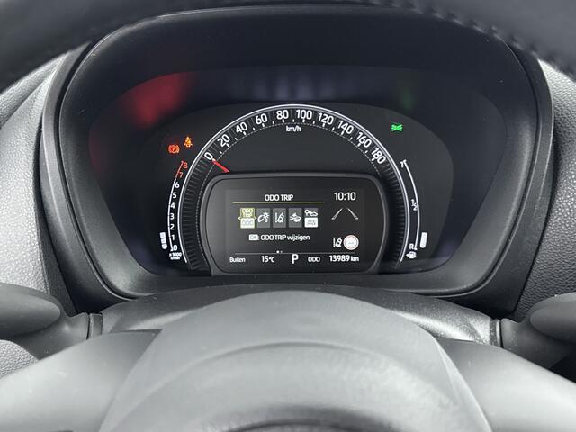 Toyota AYGO X 1.0 VVT-i S-CVT Play