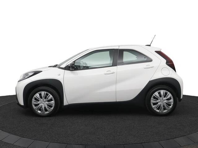 Toyota AYGO X 1.0 VVT-i MT Play