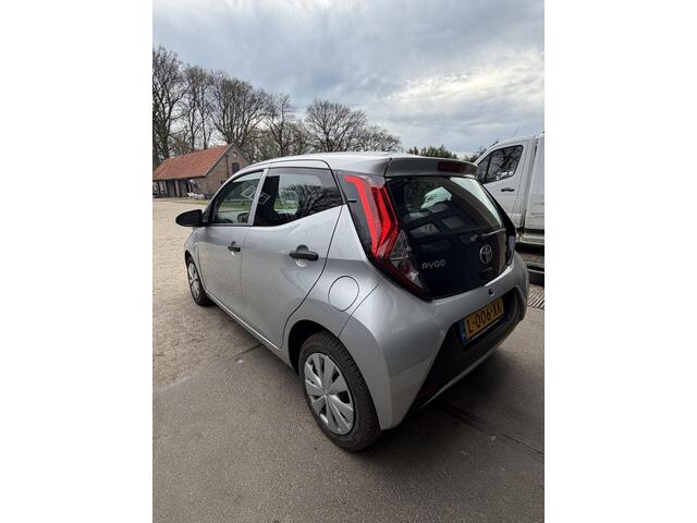 Toyota AYGO 1.0 VVT-i x-fun Airco/5DRS/LED/NAP
