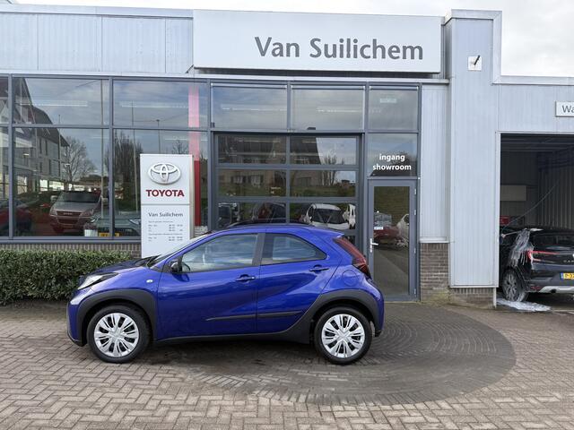 Toyota AYGO X 1.0 VVT-i S-CVT Play