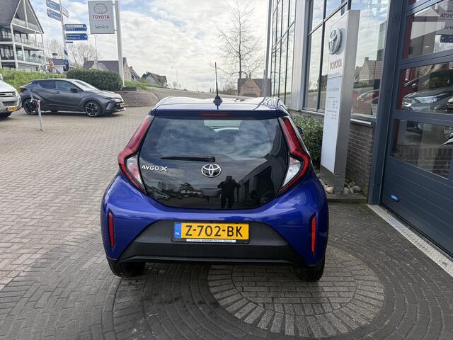 Toyota AYGO X 1.0 VVT-i S-CVT Play