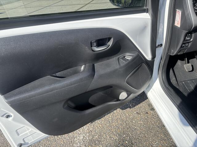 Toyota AYGO 1.0 VVT-i x-cite ultimate Two Tone