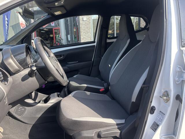 Toyota AYGO 1.0 VVT-i x-cite ultimate Two Tone