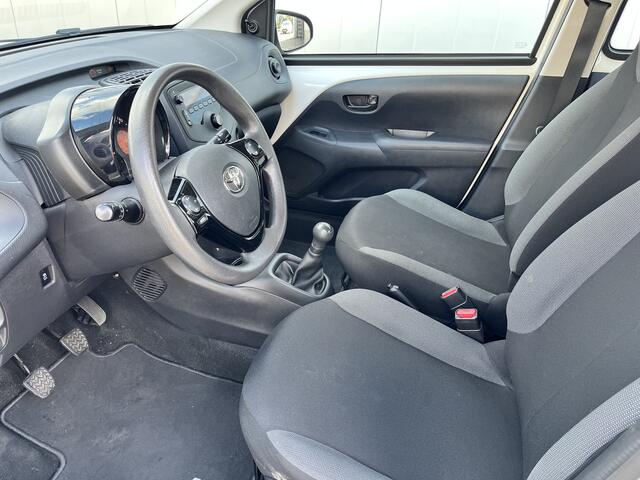 Toyota AYGO 1.0 VVT-i X-Fun NL Auto Airco Bluetooth