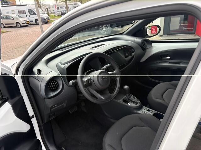 Toyota AYGO X Hybrid 115 envy | Navi | Cruise | Camera | 16 km Nieuwe Auto