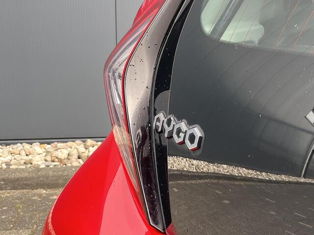 Toyota AYGO 1.0 VVT-i x-play