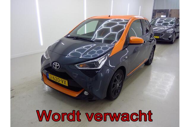 Toyota AYGO 1.0 VVT-i x-clusiv JBL Automaat Navigatie, Clima,