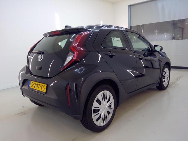Toyota AYGO X 1.0 VVT-i MT Play