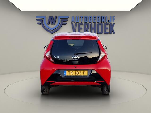 Toyota AYGO 1.0 VVT-i x-first NL Auto - Carplay - Camera