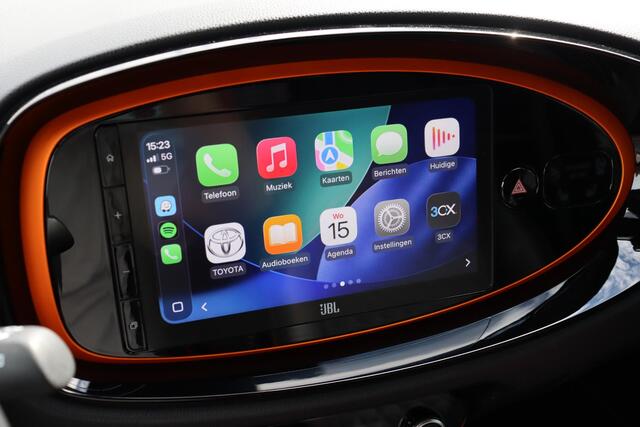 Toyota AYGO X 1.0 VVT-i S-CVT Automaat Limited, Stoelverwarming, Parkeersensoren, JBL, Keyless entry.