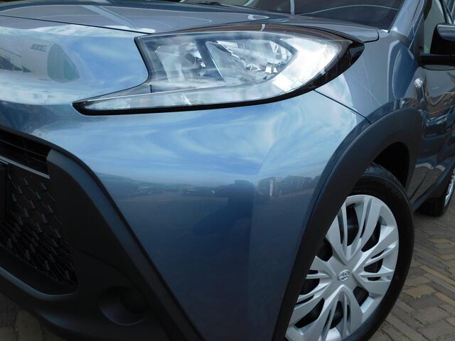 Toyota AYGO X 1.0 VVT-i MT Play