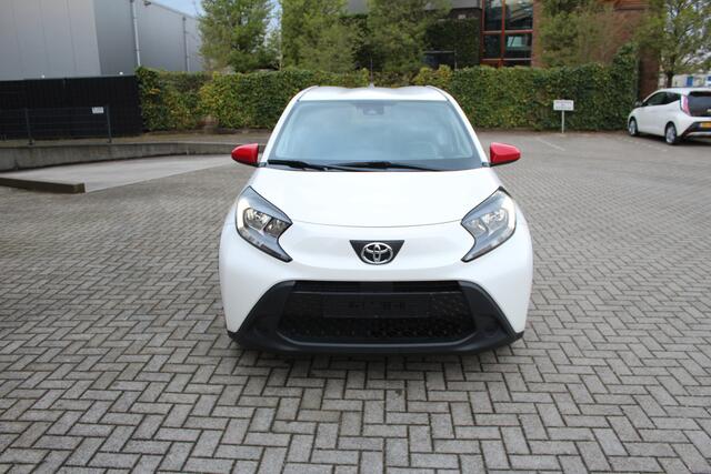 Toyota AYGO X 1.0 VVT-i S-CVT Play Clima-Adapt. Cruise-Carplay-Camera