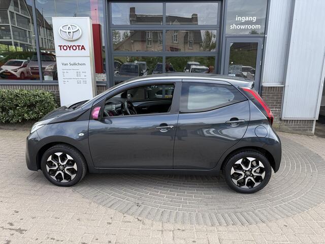 Toyota AYGO 1.0 VVT-i x-cite