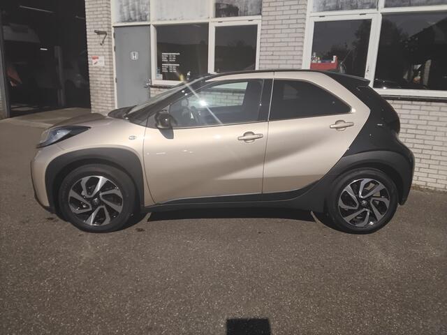 Toyota AYGO X 1.0 VVT-i MT Pulse Bi Tone android/apple car play camera