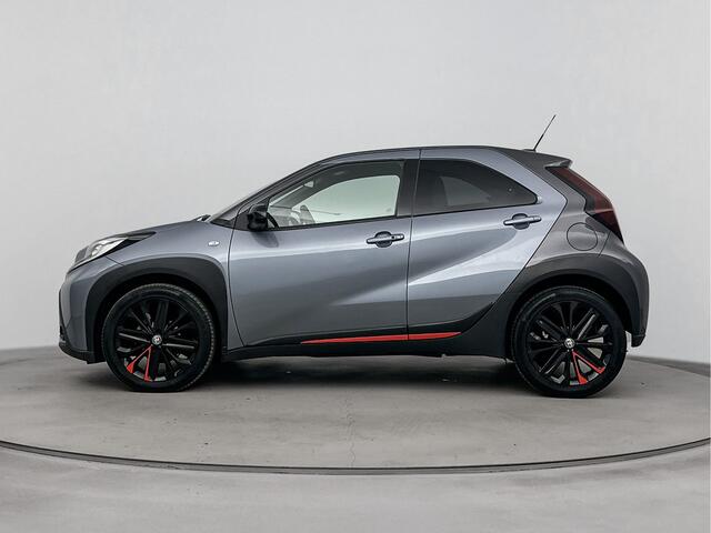 Toyota AYGO X 1.0 VVT-i S-CVT Premium | laadplaat | 18 inch velgen |Rode accenten |