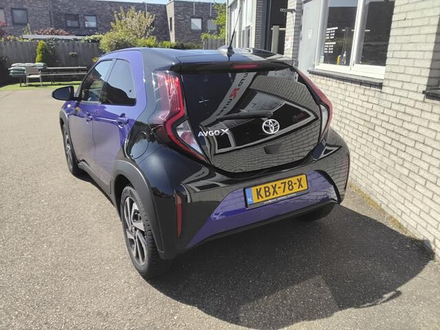Toyota AYGO X 1.0 VVT-i MT Pulse Bi Tone android/apple car play camera