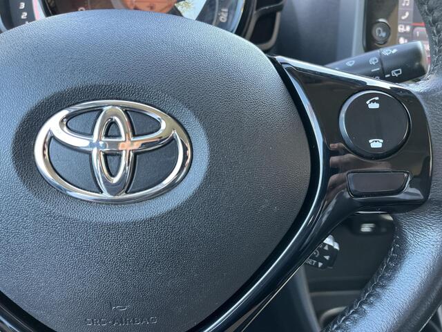 Toyota AYGO 1.0 VVT-i x-play | 5 deurs | Carplay | Airco | Parkeercamera |