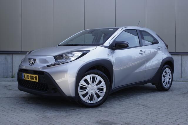 Toyota AYGO X 1.0 VVT-i MT Play