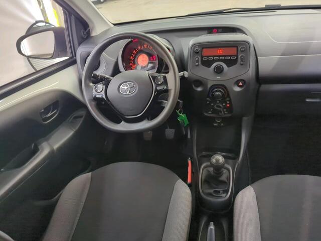 Toyota AYGO 1.0 VVT-i x-fun 1e Eigenaar | Dealer Onderh | BTW | NAP | Airco | Bluetooth | Elek Ramen | LED | Start/Stop | Hill-Hold
