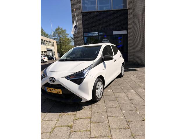 Toyota AYGO 1.0 VVT-i x-fun