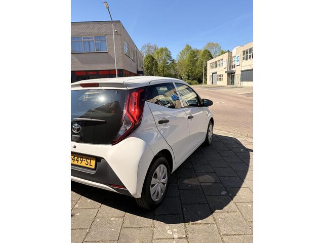 Toyota AYGO 1.0 VVT-i x-fun