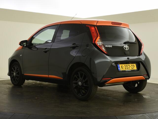 Toyota AYGO 1.0 VVT-i JBL | Camera | Carplay | JBL-audio |
